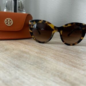 Tory Burch Brown Sunglasses with Tortoiseshell Frame